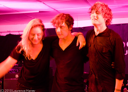 Joanne Shaw Taylor with Tom Sansbury (bass) & Gabriel McMahon (drums)