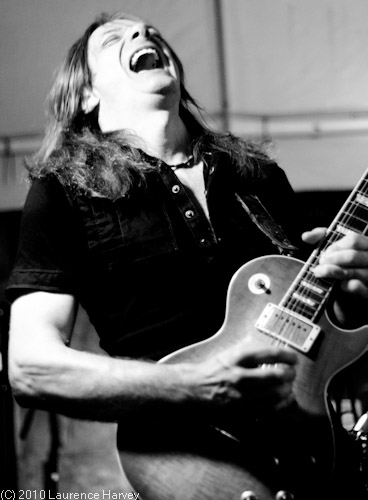 Larry Miller, guitar