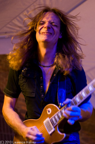 Larry Miller, guitar