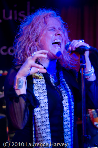 Nikki Lamborn, vocals