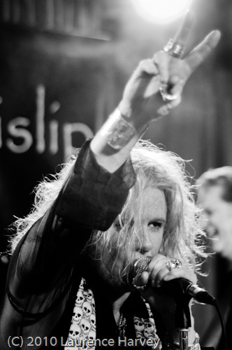 Nikki Lamborn, vocals