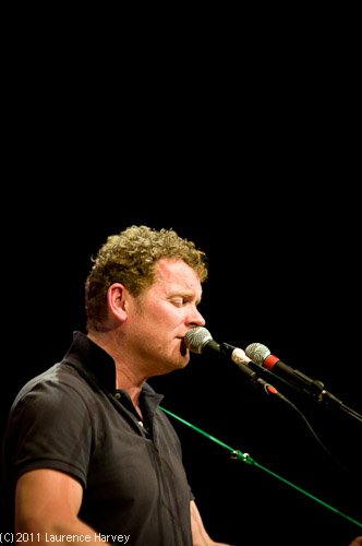Nigel Clark on vocals & acoustic guitar