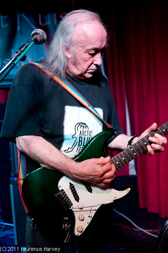 Tony McPhee on guitar