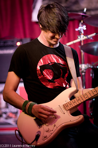 Jay Tamkin on guitar