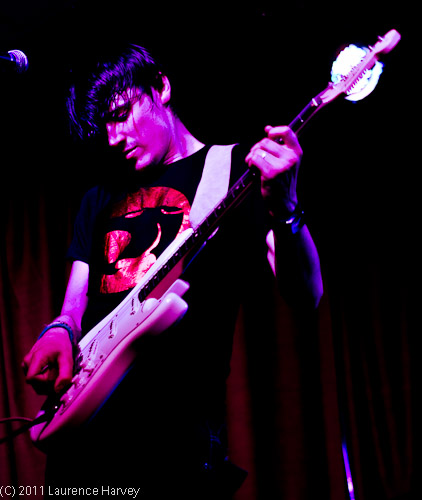 Jay Tamkin on guitar