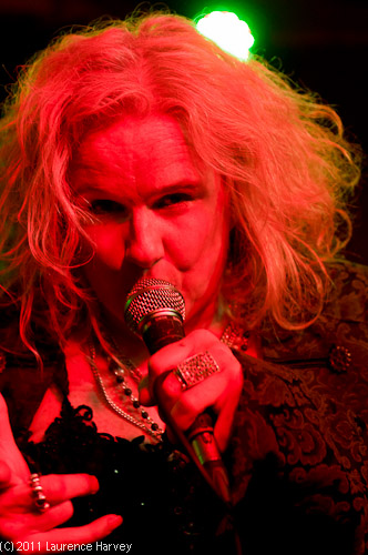 Nikki Lamborn on vocals