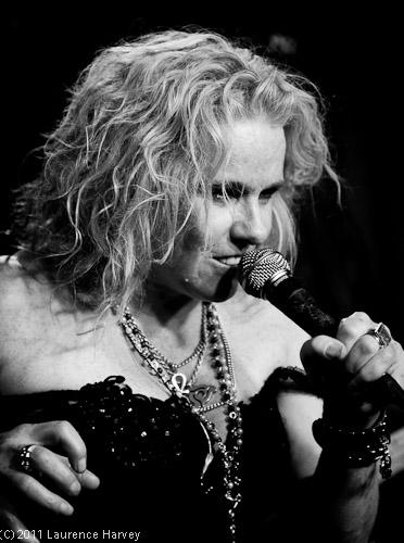 Nikki Lamborn on vocals
