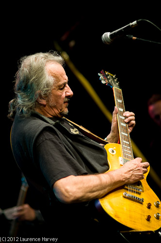 Cliff Gater, Guitar & Vocals