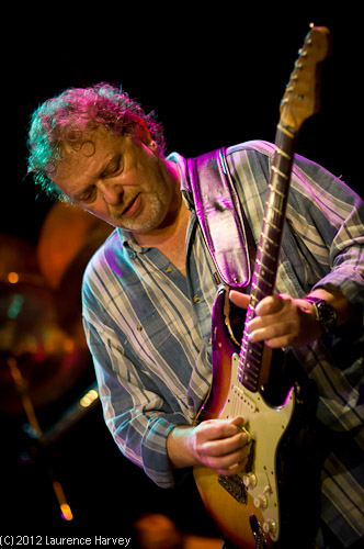 Barry Barnes, guitar & vocals