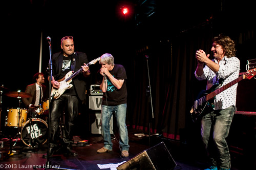 Big Dez on stage with special guest Son Maxwell on harp