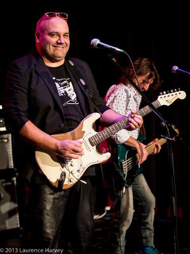 Phil Fernandez on guitar & vocals