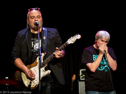 Phil Fernandez on guitar, Son Maxwell on harp