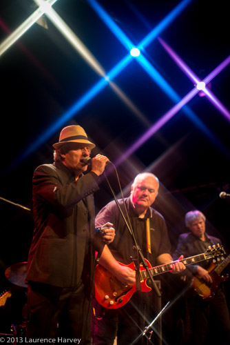 David Raphael on vocals & Nick Hyde on guitar