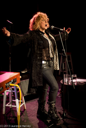 Nikki Lamborn on vocals