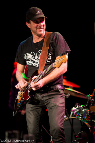 Yo Yo (Johan) Buys on bass