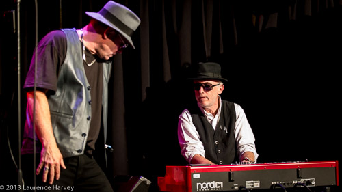 Russ Berry on vocals & Ian Salisbury on keyboards