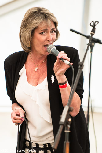 The Shufflepack's guest vocalist, Chris Lord