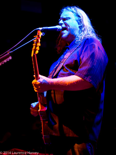 Warren Haynes on guitar & vocals
