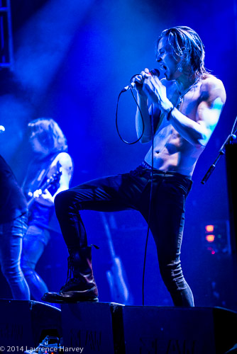 Erik Grönwall on vocals