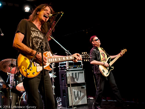 Larry Miller on guitar & vocals, Derek White on bass