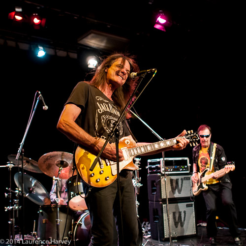 Larry Miller on guitar & vocals, Derek White on bass