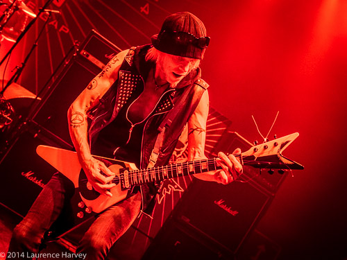 Michael Schenker on guitar
