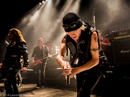 Michael Schenker on guitar