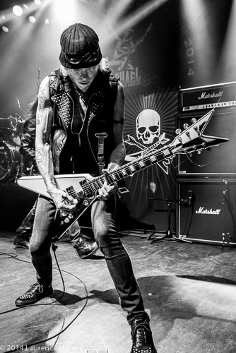 Michael Schenker on guitar