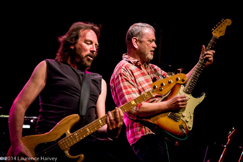 Barry Barnes on guitar & Robin Bass on bass