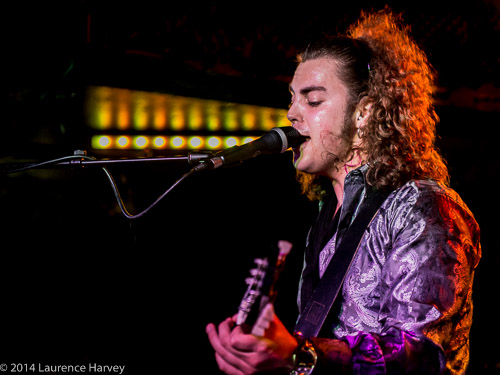 Virgil McMahon on guitar & vocals