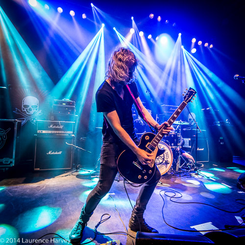 Jimmy Bradshaw on guitar 0