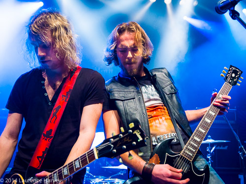 Jimmy Bradshaw & Tyler Hains on guitar