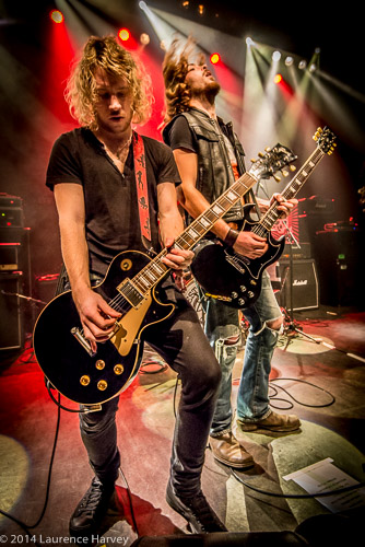 Jimmy Bradshaw & Tyler Hains on guitar