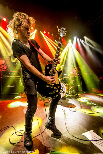 Jimmy Bradshaw on guitar