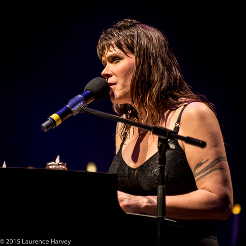 Beth Hart on vocals & keyboards