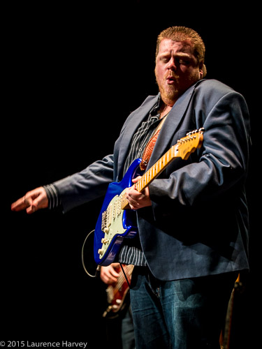 Danny Bryant on guitar & vocals