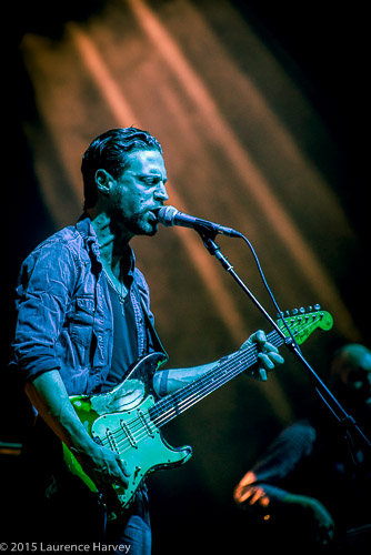 Dan Patlansky on guitar & vocals
