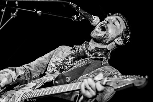Dan Patlansky on guitar & vocals