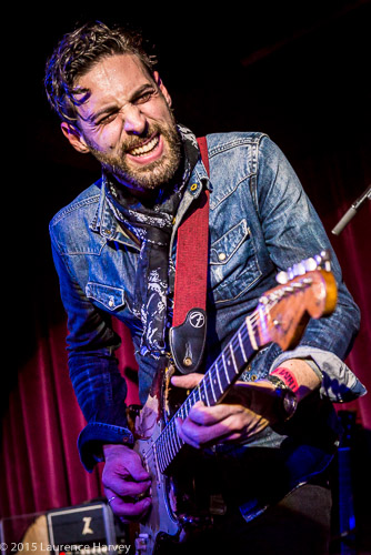 Dan Patlansky on guitar & vocals