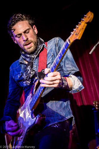 Dan Patlansky on guitar & vocals