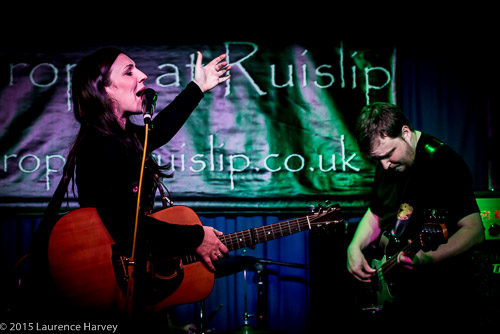 Dani Wilde on guitar & vocals, Jon Chase on bass