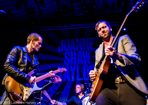 Nick Bowden & Paul Bowe on guitars & vocals