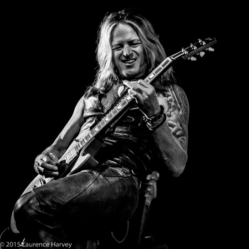 Doug Aldrich on guitar