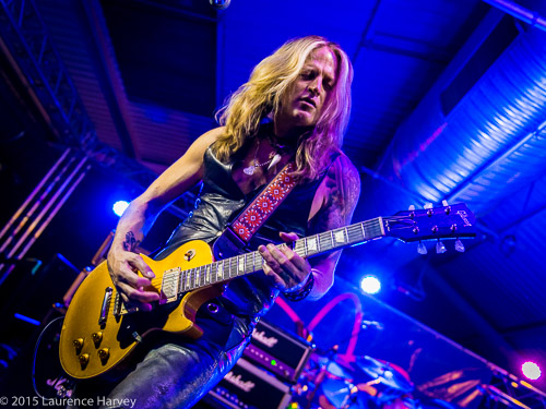 Doug Aldrich on guitar