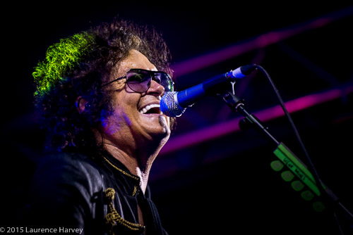 Glenn Hughes on vocals & bass