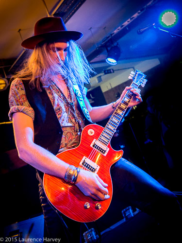Andreas Eriksson on lead guitar