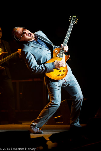 Joe Bonamassa on guitar & vocals