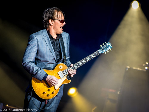Joe Bonamassa on guitar & vocals