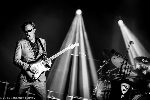 Joe Bonamassa on guitar & vocals