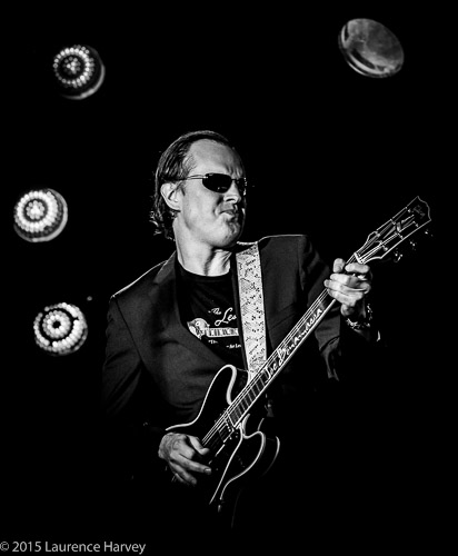 Joe Bonamassa on guitar & vocals